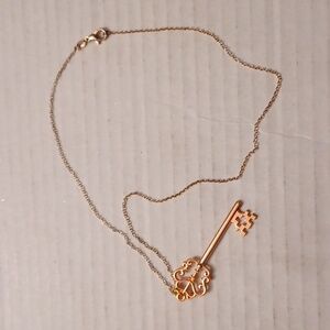 4/$60 New Elegant Rose Gold Key Pendant Necklace